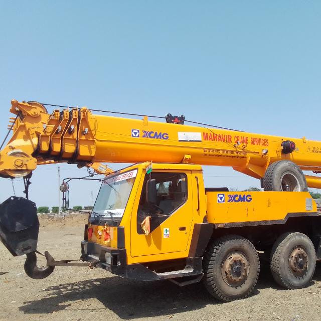 Hydraulic Crane